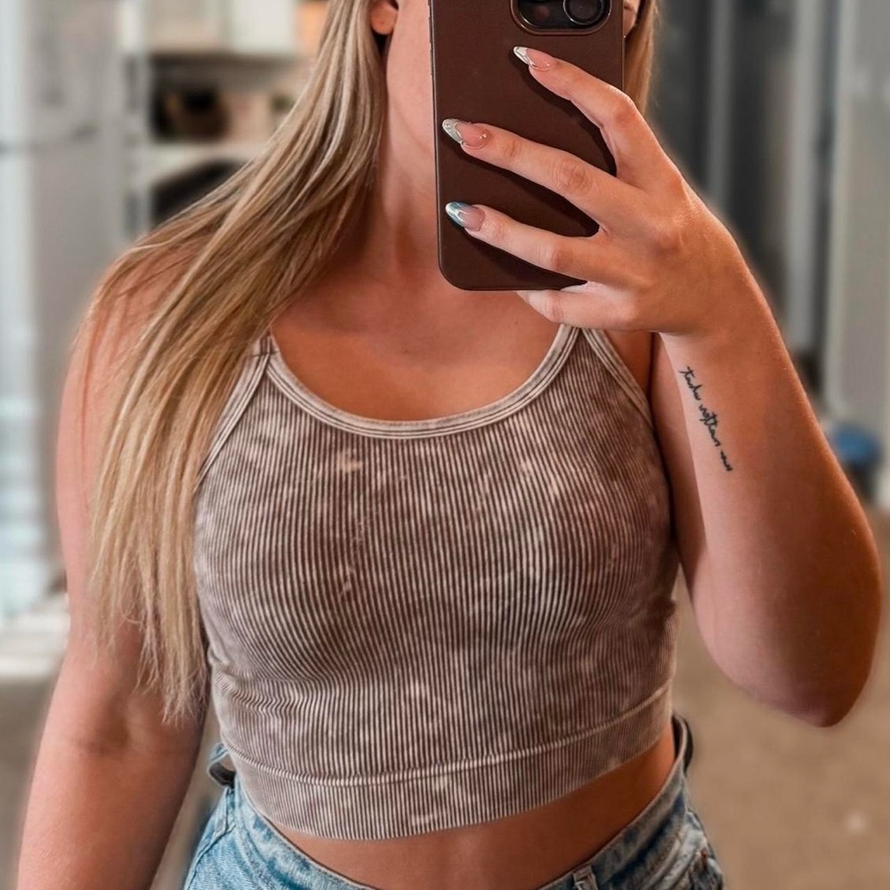 Women's Ribbed Crop Top - Brown